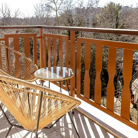 Apartamento Modern Flat With Parking Spot - St Constantine & Helena By Flat Manаger *