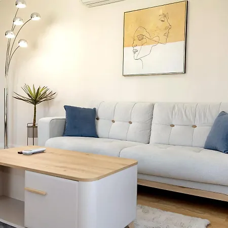 Modern Flat With Parking Spot - St Constantine & Helena By Flat Manаger *