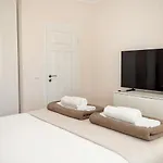 Modern Flat With Parking Spot - St Constantine & Helena By Flat Manаger Apartment
