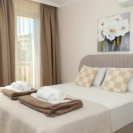 Modern Flat With Parking Spot - St Constantine&helena By Flat Manаger Апартаменты *