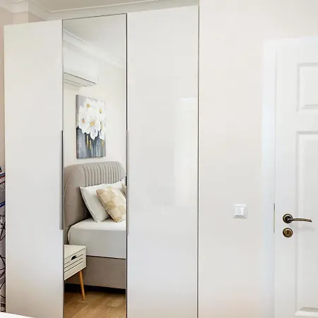 Lejlighed Modern Flat With Parking Spot - St Constantine & Helena By Flat Manаger